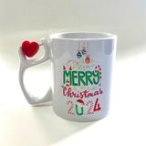 Mor Mürekkep Merry Christmas 2024 Baskılı Dönen Kalp Figürlü Yılbaşı Kupası - Açık Gri - Beyaz - 200 ml