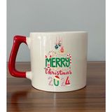 Mor Mürekkep Merry Christmas 2024 Baskılı Kırmızı Kulplu D Yılbaşı Kupası - Açık Gri - Beyaz - 200 ml