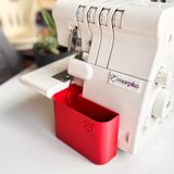 Morpiko Overlok Makinesi Atık Kutusu – Singer 14SH654, 14SH754, 14HD854, HD0405S, S010L Modelleriyle Uyumlu – İplik ve Kumaş Artıkları İçin 3D Yazıcı Üretimi Çöp Kutusu, Kırmızı, Medium