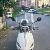 Motocam RKS Letbe LB 125 Ön Cam 2023-2026 Model 45 cm Şeffaf Renkli 4 mm Elcikli Aparatsız Motosiklet Rüzgarlık