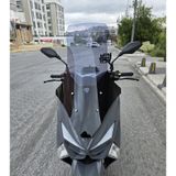 Motocam Volta Apec Apx5 Ön Cam 2023-2026 Model 78 cm Füme Renkli 4 mm Uzun Motosiklet Rüzgarlık