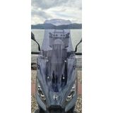 Motocam Yuki Xway 125 Ön Cam 2023-2026 Model 75 cm Füme Renkli 4 mm Uzun Motosiklet Rüzgarlık