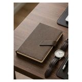 Mr.Notebook Kişiye Özel İsim Yazılı Füme Termo Deri Defter - Kayışlı Özel Kapaklı A5 Premium Tarihsiz Ajanda