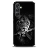 MRCİLETİSİM Kılıf HD Baskılı Kılıf Tüfek ve Aslan Samsung Galaxy A54 ile uyumlu