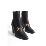 Mubiano Collection Mubiano Hakiki Deri Collection Kadın Metal Tokalı Lastik Detaylı Topuklu Kısa Bot Siyah - MCALM2262, 36