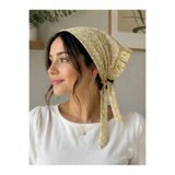 Mufincollection Pamuklu Poplin Çiçek Desenli Fırfır Detaylı Üçgen Form Kadın Bandana – Günlük Kullanım Saç Bandanası