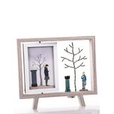 Mukko Home Ahşap Çerçeveli Çift Taraflı Işıklı Masaüstü Fotoğraf Çerçevesi (26.5X23.6 Cm),Gri Erkek Modeli,26 X 27