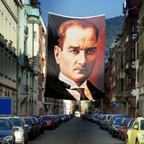 Mustafa Kemal Atatürk Portre Cephe Poster Bayrağı - 4x6 metre