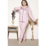 MyBen Kadın Pembe Renkli Pamuklu Likralı Düğmeli Çizgili Biyeli Büyük Beden Pijama Takımı D-10002