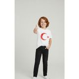 Nacar Store Erkek Çocuk Ayyıldız Baskılı T-Shirt ve Siyah Keten Pantolon Takım 23NISAN 29EKIM Özel Günler - 5 Yaş - Beyaz