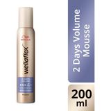 Nacario Wella Wellaflex 2nd Day Volume Ekstra Güçlü Tutuş Saç Köpüğü 200 Mililitre