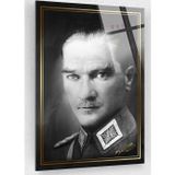 Ne Verelim Size Mustafa Kemal Atatürk Siyah Beyaz Üniformalı Cam Tablo 10 Kasım Atatürk Tablo Ofis Dekor