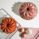 Nehir Nilüfer Rose Gold Döküm Kek Kalıbı 24,5 cm Malzeme ile Kolay Temizleme Özelliği