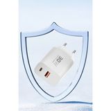 Nemere Konfulon C89Q 1 Adet 30W Type-C ve 1 Adet 22.5W USB Çıkışlı Ekstra DL48 1m USB To Lightning Kab - Renkli