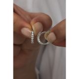Nereze 925 Ayar Rodyumlu 15 mm Zirkon Taşlı Halka Kadın Gümüş Küpe