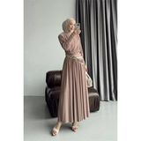 Neşeli Butik Kadın Bej Drapeli Kemer Detaylı Sandy Kumaş Premium Tesettür Elbise NMS090 - 40