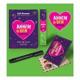 Nesnel Yayınları Annem ve Ben Aramızda Günlüğü Karpostal-Ayraç ve Siyah Roller Kalem Seti