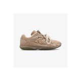 New Balance 204L Kadın Kahverengi Spor Ayakkabı - HypeStep