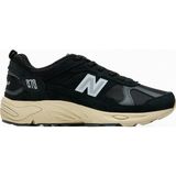 New Balance 878 Unisex Siyah Spor Ayakkabı.1