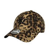 New Era 9Twenty WMNS Leopar Yankees Beyzbol Şapkası Beyzbol Şapkası Kavisli Kenar Pamuklu Şapka NY York Kadın/Askılı - Metal Toka, Şemsiyeli İlkbahar-Yaz, Kahverengi, Tek Beden