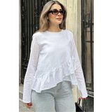 NEW LAVİVA Kadın Beyaz Fırfırlı Asimetrik Pamuk Keten Bluz - 700-3571