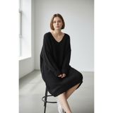 NEWCO Minimalist Dokulu Oversize V Yaka Kalın Örgü Dokulu Modern Triko Elbise – Siyah