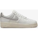 Nike Air Force 1 07 DQ7569 100 Beyaz Kadın Spor Ayakkabı