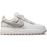 Nike Air Force 1 Luxe Lüks Tasarım Günlük Spor Ayakkabı - Beyaz