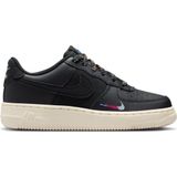 Nike Air Force 1 LV8