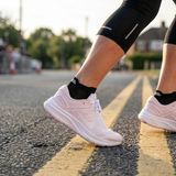 Nike Air Zoom Structure 24 Road Running Kadın Spor Ayakkabı (Dar Kalıpdır)-Sportxstore - Beyaz - Açık Pembe