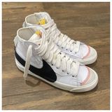 Nike Blazer Mid ‘77 Jumbo | Unisex Sneaker | Retro Yüksek Bilekli Spor Ayakkabı - Siyah - Beyaz - Turuncu