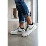 Nike Court Vision Low Erkek Beyaz Spor Ayakkabı - Zeytin Yeşili Detaylı Günlük Sneakers