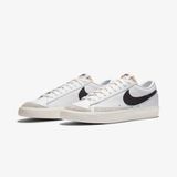 Nike DA6364-101 Blazer Low ’77 Vintage Beyaz Unisex Spor Ayakkabı