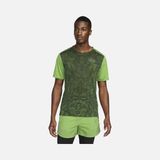Nike DM4769 377 Nike Dri-Fit Run Division Rise 365 Short-Sleeve Yeşil Spor Erkek T-Shirt