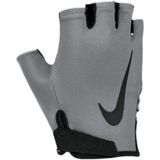 Nike Gym Essential 2.0 Gri Renkli Erkek Antrenman Eldiveni PU Malzeme ile Yüksek Tutuş Sağlar