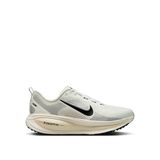 Nike HM6803-101 Vomero 18 Beyaz Erkek Koşu Ayakkabısı