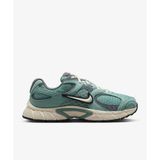 Nike II6294-001 V5 RNR Yeşil Kadın Sneaker