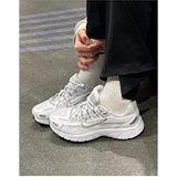 Nike P-6000 Kadın Sneaker Ayakkabı Nefes Alabilir Yapı ve Kauçuk Taban ile Koşu ve Yürüyüş İçin İdeal - Gri