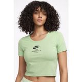 Nike Sportswear Essential Slim-Fit Cropped Kesim Dar Kadın Crop Tişört Yeşil