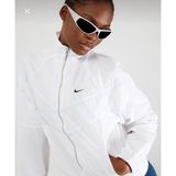 Nike Sportswear Essentials Windrunner Loose Uv Woven Lined Full-Zip Beyaz Kadın Yağmurluk/ceket FV6304-100 - XS
