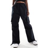 Nike Sportswear Oversized Cargo Dans Pant Kadın Oversize Kargo Cepli Dokuma Eşofman Altı Siyah