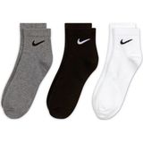 Nike SX7677-964 U Nk Everyday Ltwt Ankle 3 Pr Unisex Çok Renkli Antrenman Çorabı
