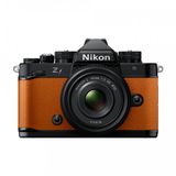 Nikon Z F + 40mm Lens Turuncu Aynasız Fotoğraf Makinesi