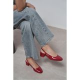NİŞANTAŞI SHOES Harmony Kırmızı Rustik Desenli Küt Burun Kemer Detay Kısa Topuklu Kadın Babet