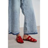 NİŞANTAŞI SHOES Lenox Kırmızı Hakiki Süet Kemer Detaylı Düz Taban Kadın Terlik