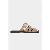 NİŞANTAŞI SHOES Lenox Rome Bej Hakiki Süet Kemer Detaylı Düz Taban Kadın Terlik