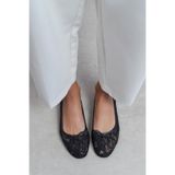 NİŞANTAŞI SHOES Magni Siyah Dantel Nakışlı Fiyonk Detay Kadın Babet