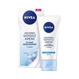 Nivea Essentials Canlandırıcı 50 ml Normal Ciltler E Vitamini Lotus Çiçeği Gündüz Yüz Bakım Kremi