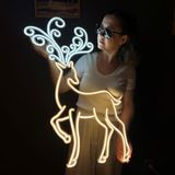 Noel Geyiği Neon Tabela - Neon Metal Duvar Sanatı, Şenlikli LED Dekorasyon (Uzaktan Kumandalı)