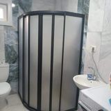 Nokta Duşakabin 95X95 Oval Teknesiz Duşakabin Siyah Profil Mika Camlı